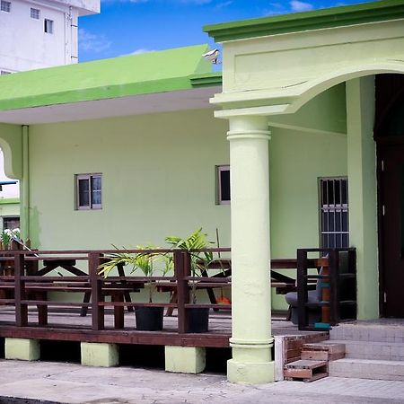G.T. Guest House Garapan Exterior foto
